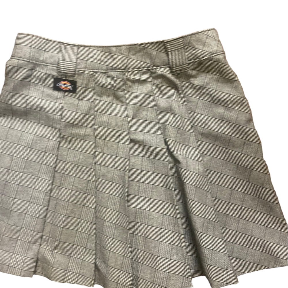 Dickies pleated skirt plaid black n white